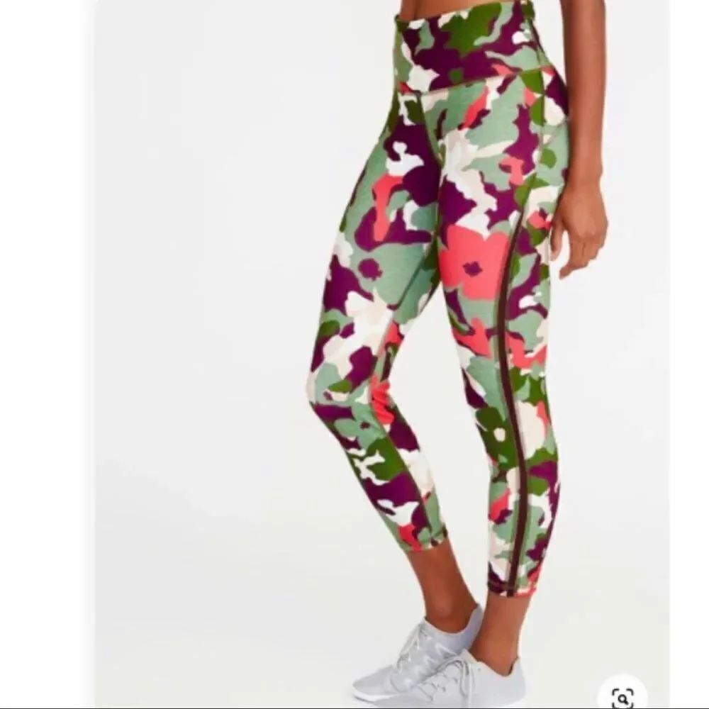 Old Navy Green & Pink Floral Go Dry Leggings XS
